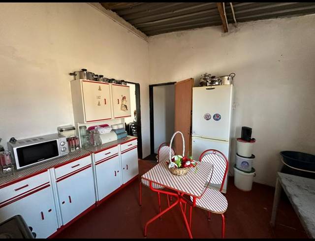 2 BEDROOM HOUSE FOR SALE IN KATLEHONG SOUTH